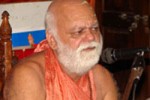 Shankaracharya refuses to climb chariots